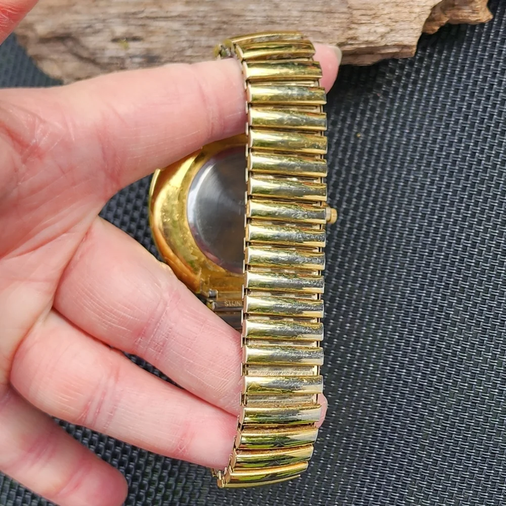 Gold Toned Women's Stretch Band Bracelet Watch with Rhinestone Crystal Accents